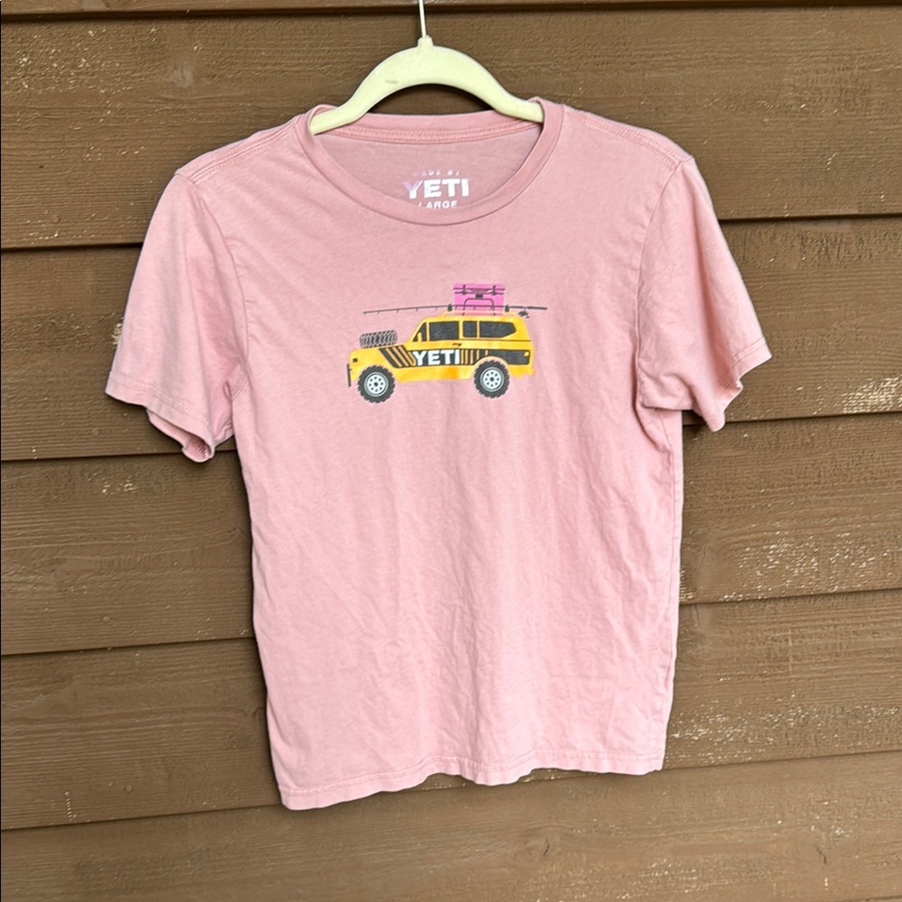 Yeti Mauve yellow Bronco Short Sleeve Tees size Large